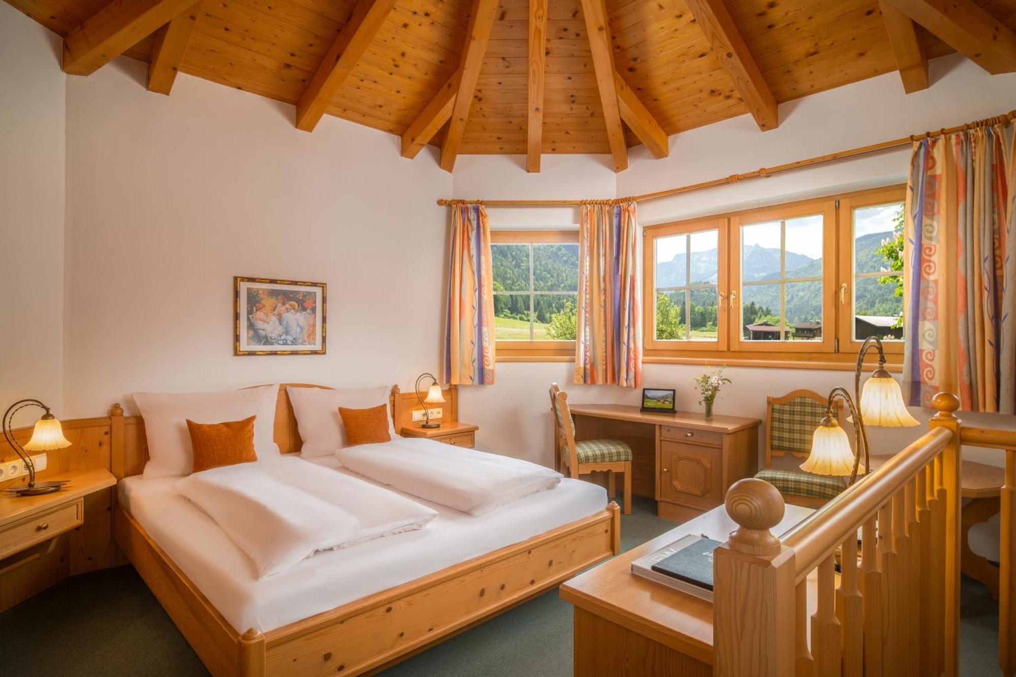 Hotel Vitaloase Zu Den Drei Bruedern Unken Εξωτερικό φωτογραφία