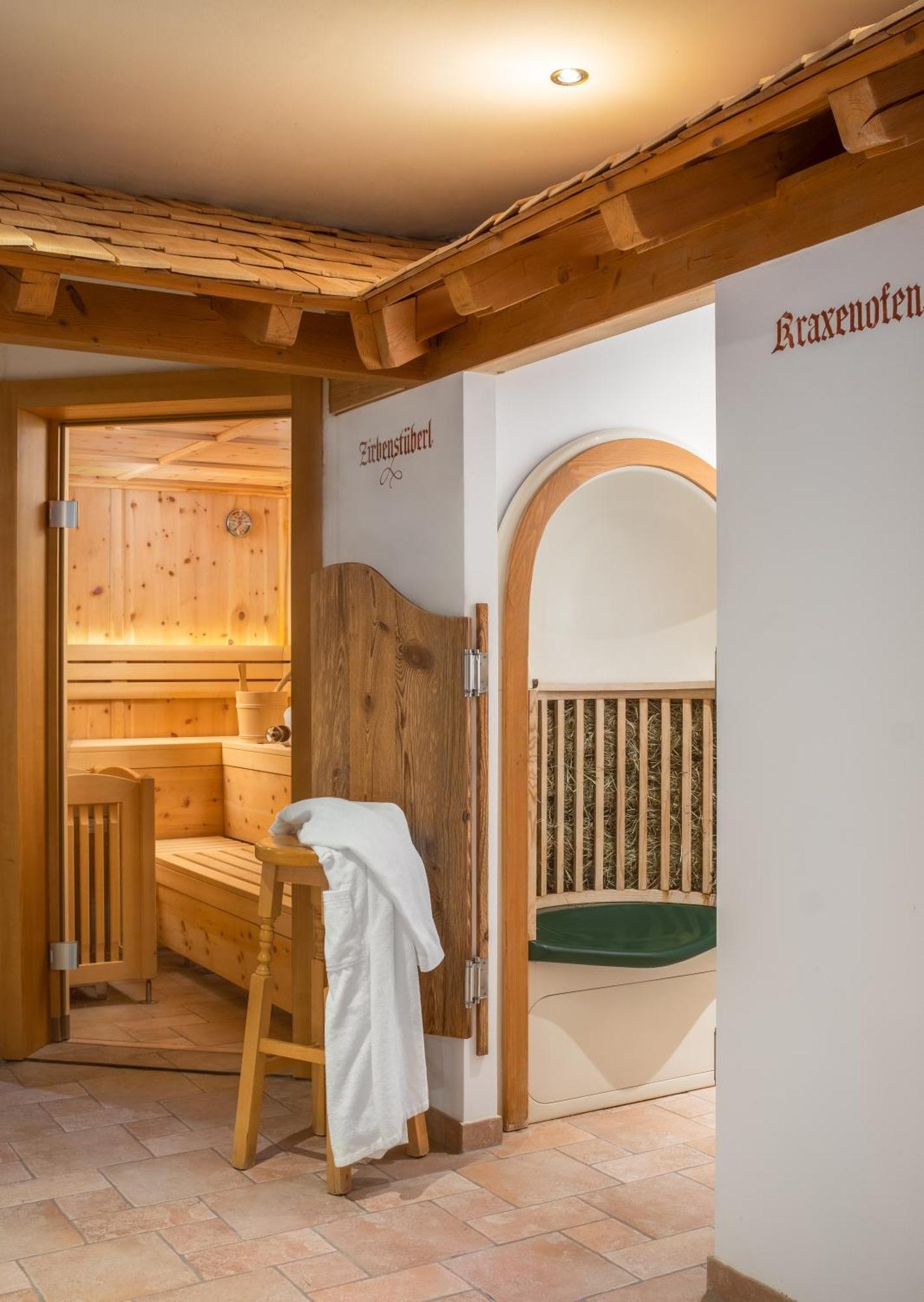 Hotel Vitaloase Zu Den Drei Bruedern Unken Εξωτερικό φωτογραφία