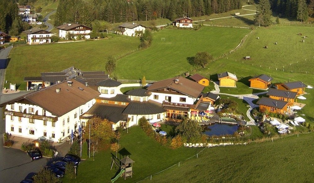 Hotel Vitaloase Zu Den Drei Bruedern Unken Εξωτερικό φωτογραφία